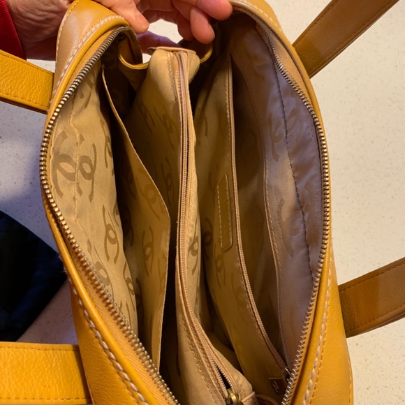 Authentic Chanel Handbag - Picture 7 of 8